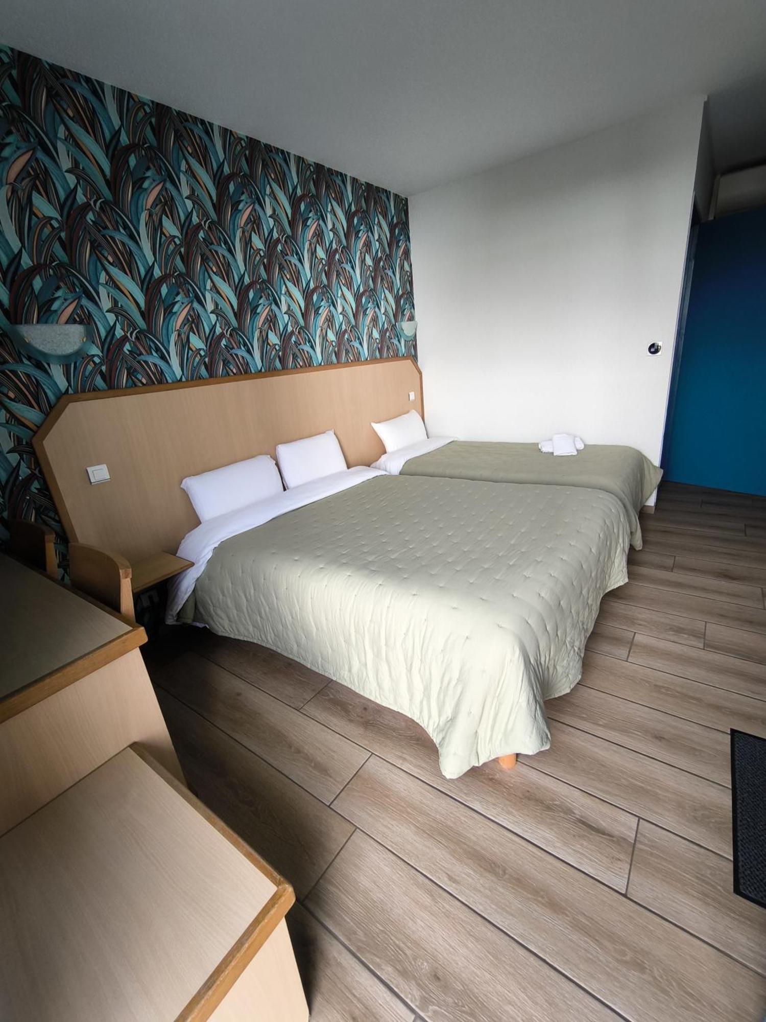 Hotel Le Laury'S Onet-le-Château Екстериор снимка