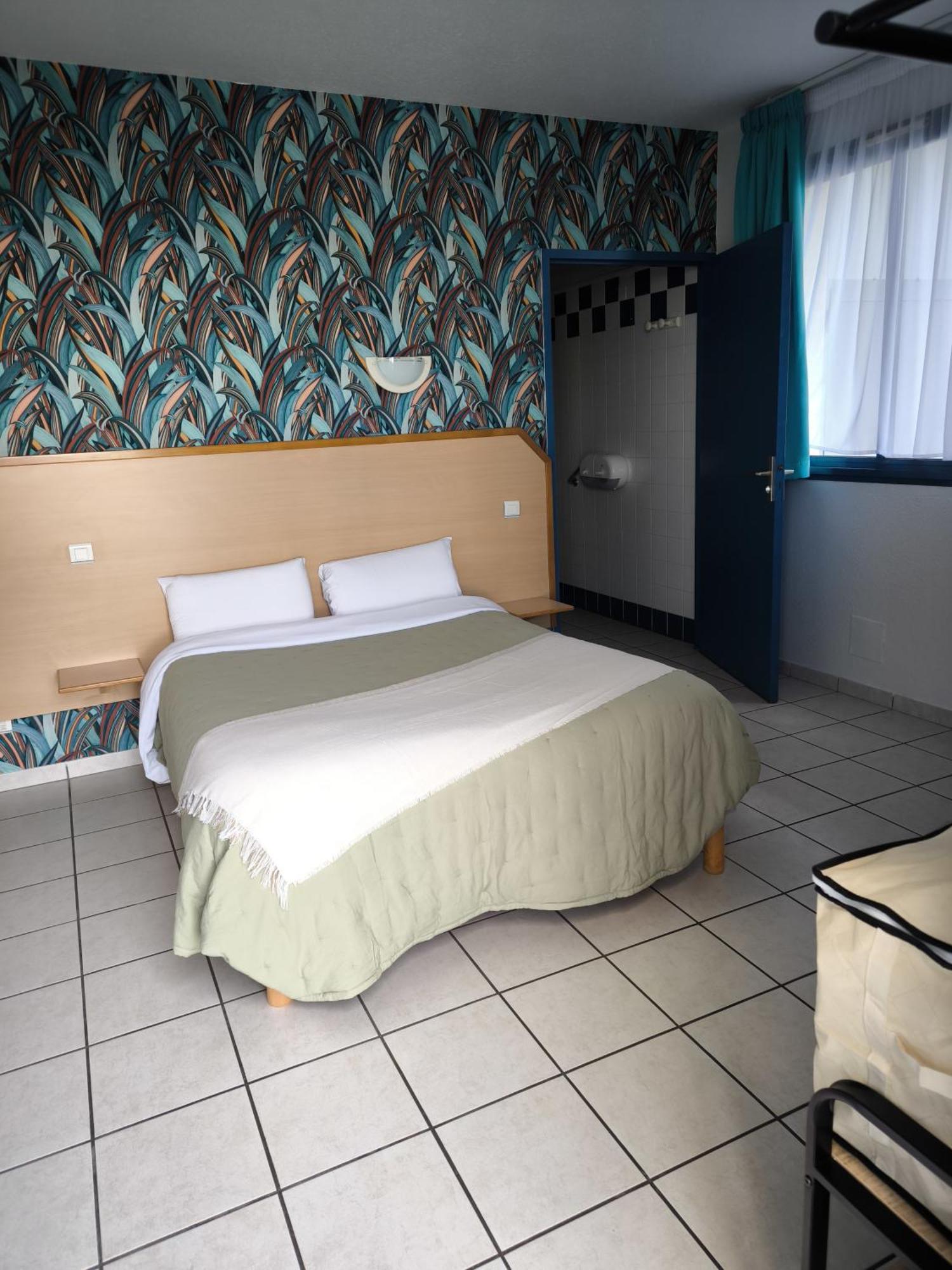 Hotel Le Laury'S Onet-le-Château Екстериор снимка