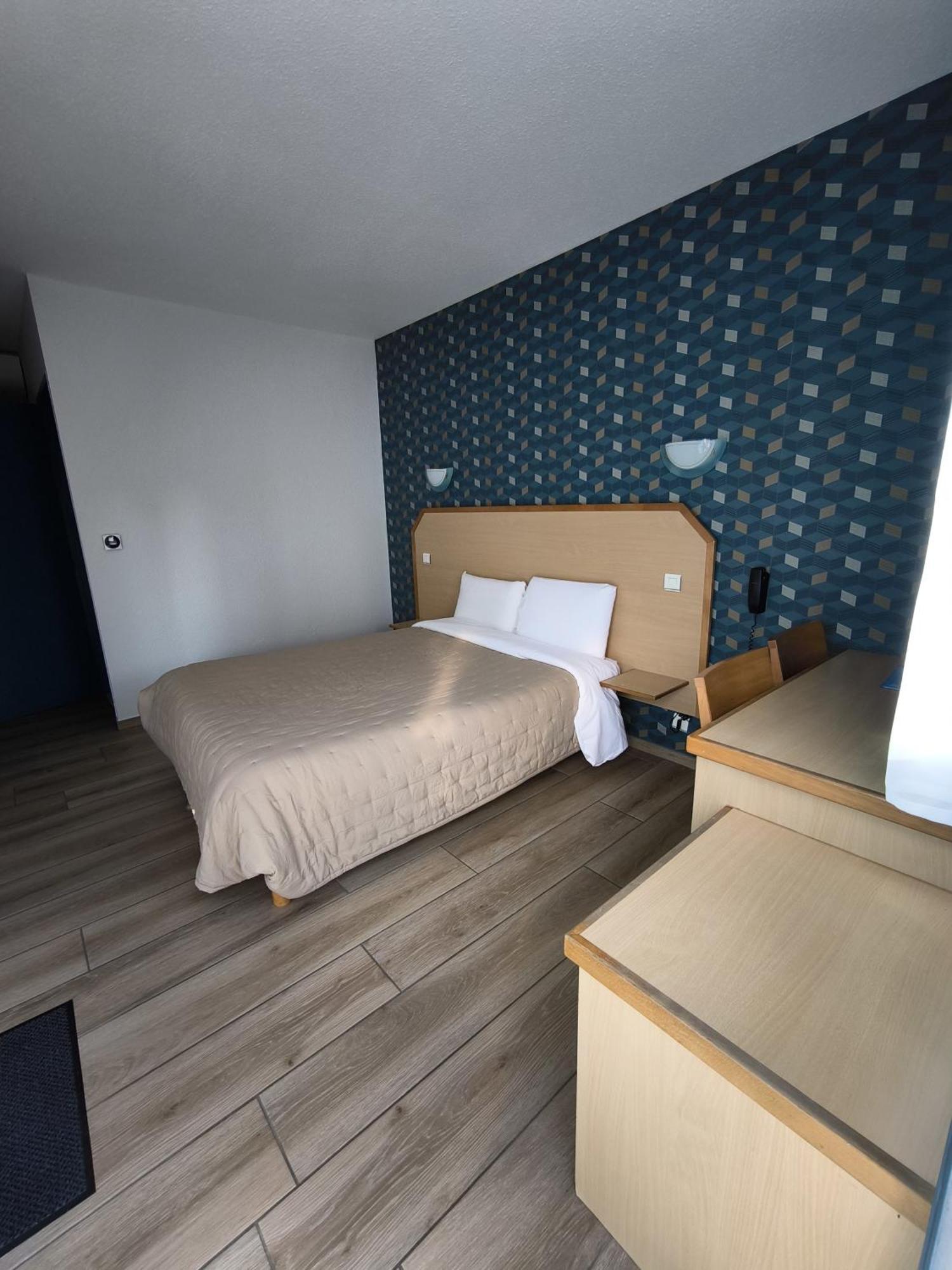 Hotel Le Laury'S Onet-le-Château Екстериор снимка