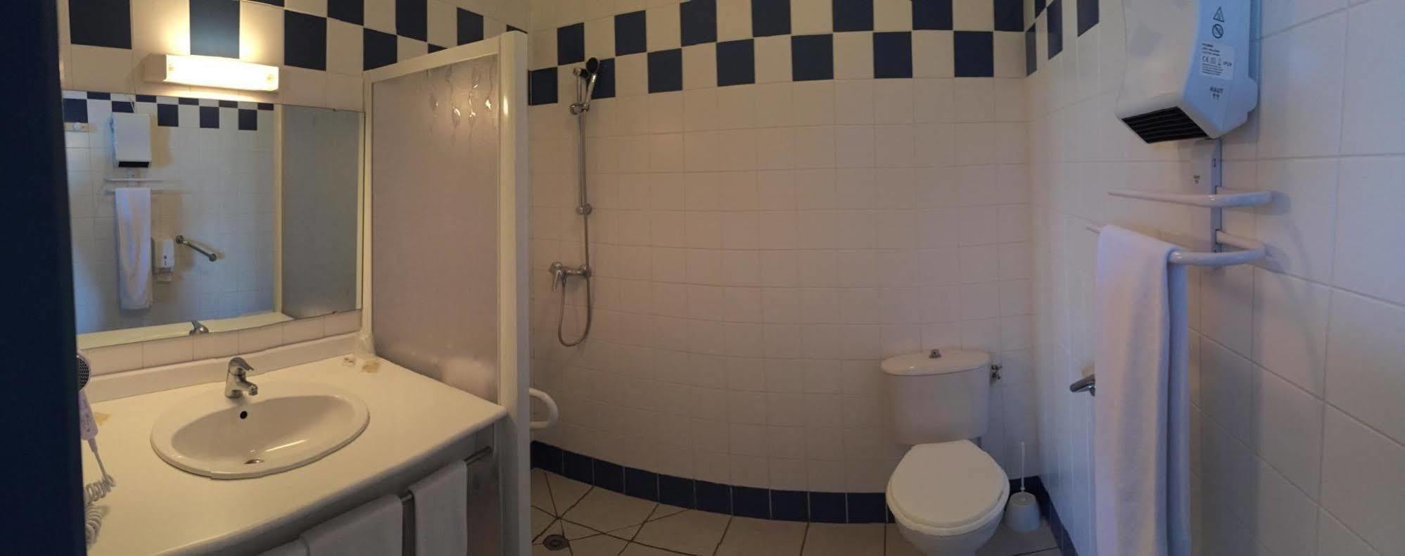 Hotel Le Laury'S Onet-le-Château Екстериор снимка